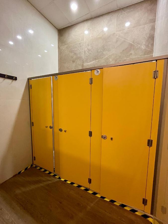 Velvet Hostel Madryt Zewnętrze zdjęcie