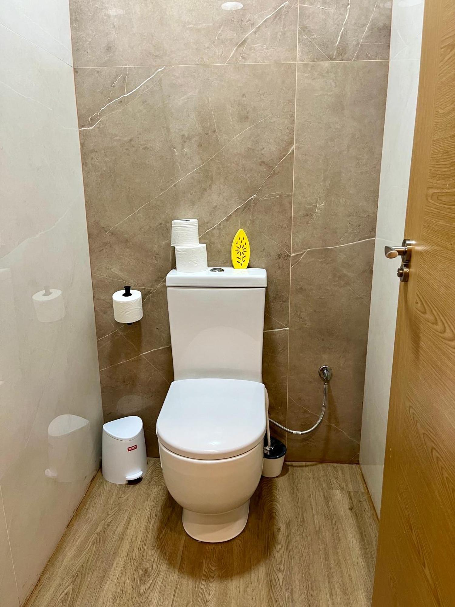 Velvet Hostel Madryt Zewnętrze zdjęcie