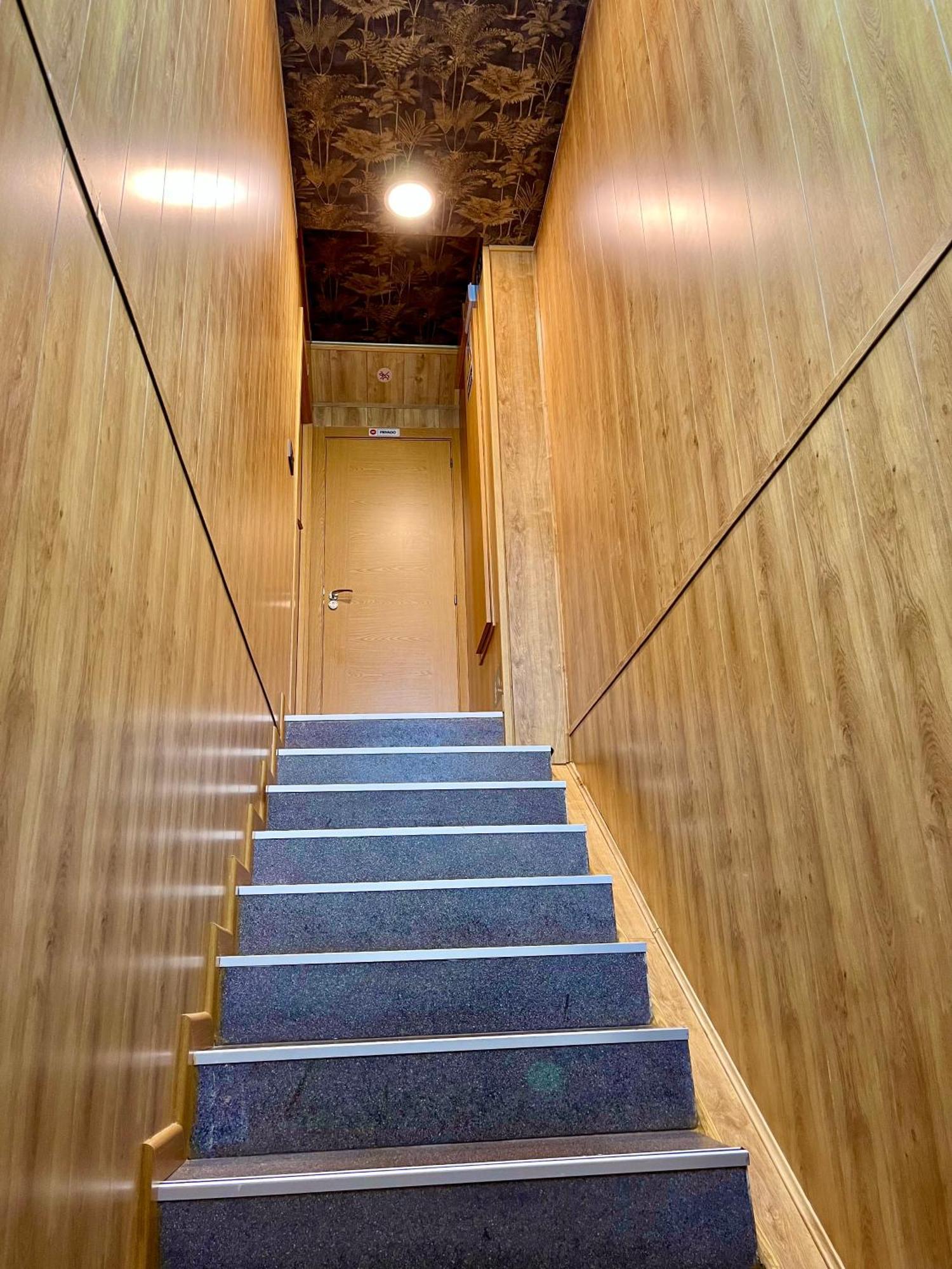 Velvet Hostel Madryt Zewnętrze zdjęcie
